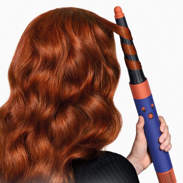 Dyson Airwrap i.d.™ multi-styler and dryer Straight+Wavy in Vinca blue and topaz - Image 4